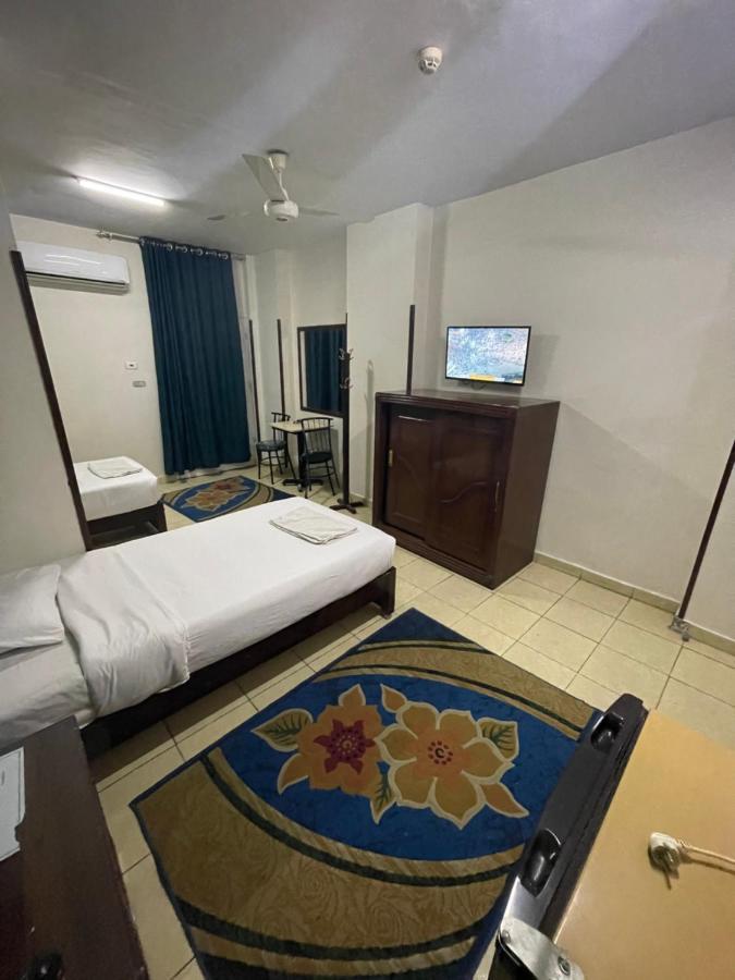 Grand Hotel Qinā Esterno foto